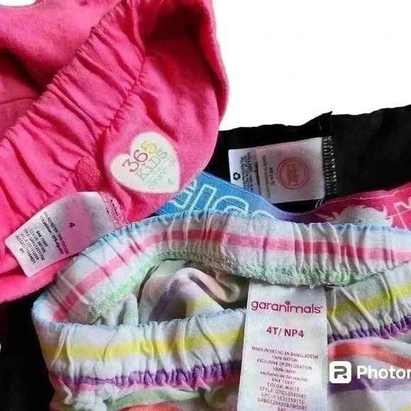 Girls sz 4 shorts bundle - Picture 2 of 3